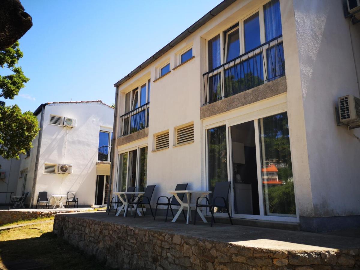Guest House Morska Grota Povile Exterior photo