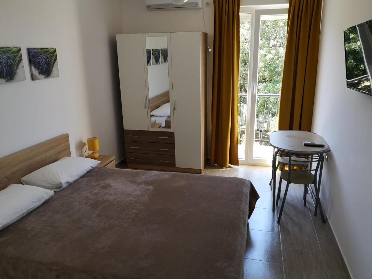 Guest House Morska Grota Povile Exterior photo